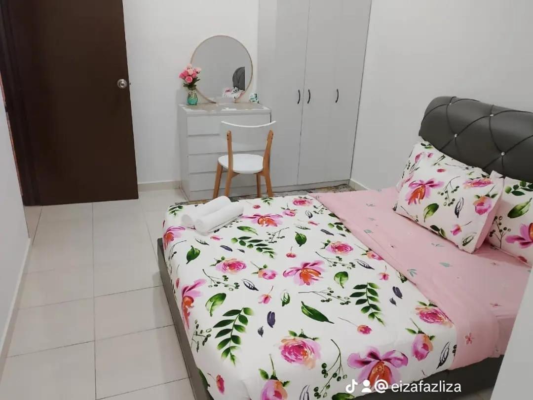 Fazlizasuite Homestay @ Teluk Kemang-Muslim Preferred Port Dickson Kültér fotó