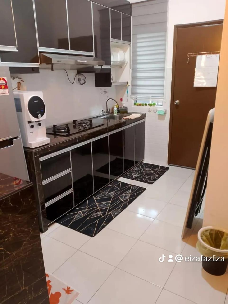 Fazlizasuite Homestay @ Teluk Kemang-Muslim Preferred Port Dickson Kültér fotó